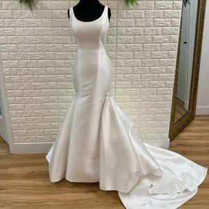 Maggie Sottero #Kitara Wedding Gown
